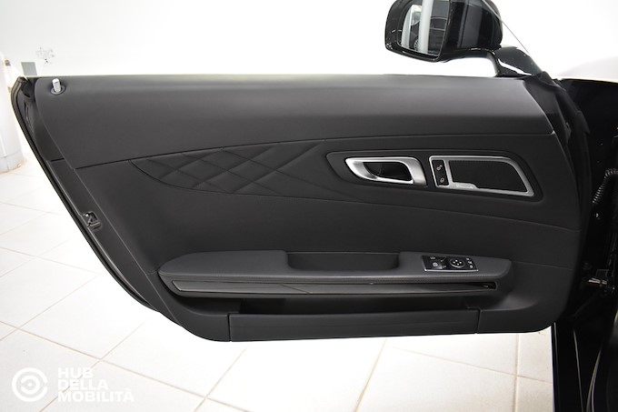 MERCEDES-BENZ GT AMG Night Edition